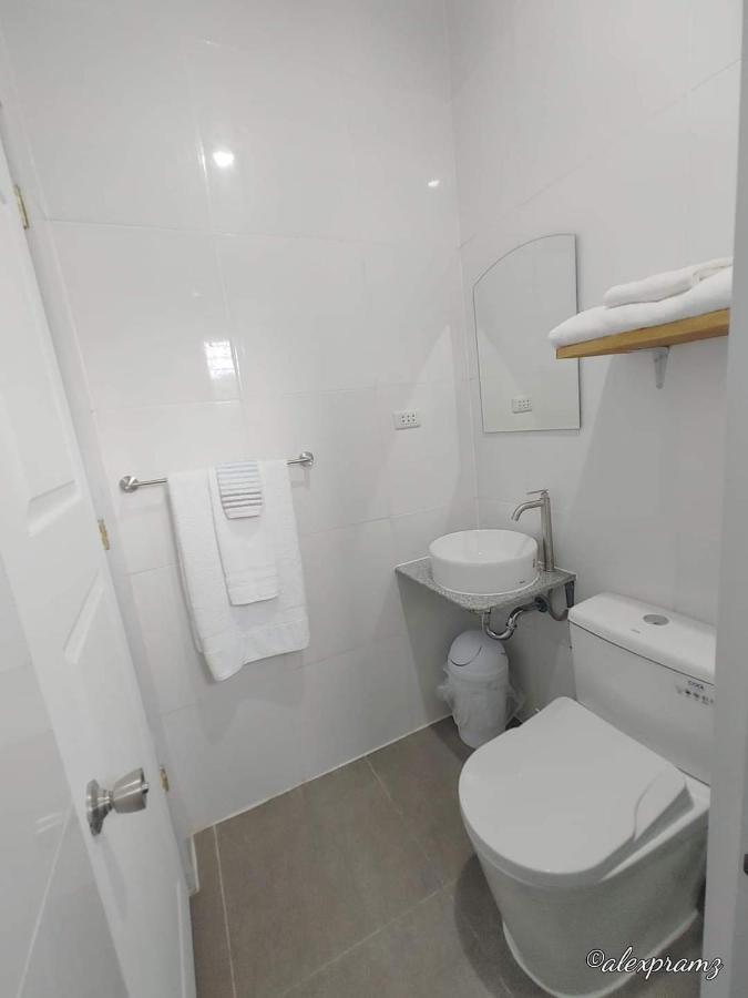 Palm View Moalboal 호텔 외부 사진